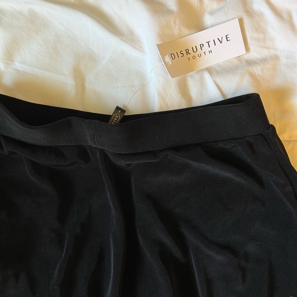 Disruptive Youth Mini Skirt, New With Tags - Picture 3 of 3